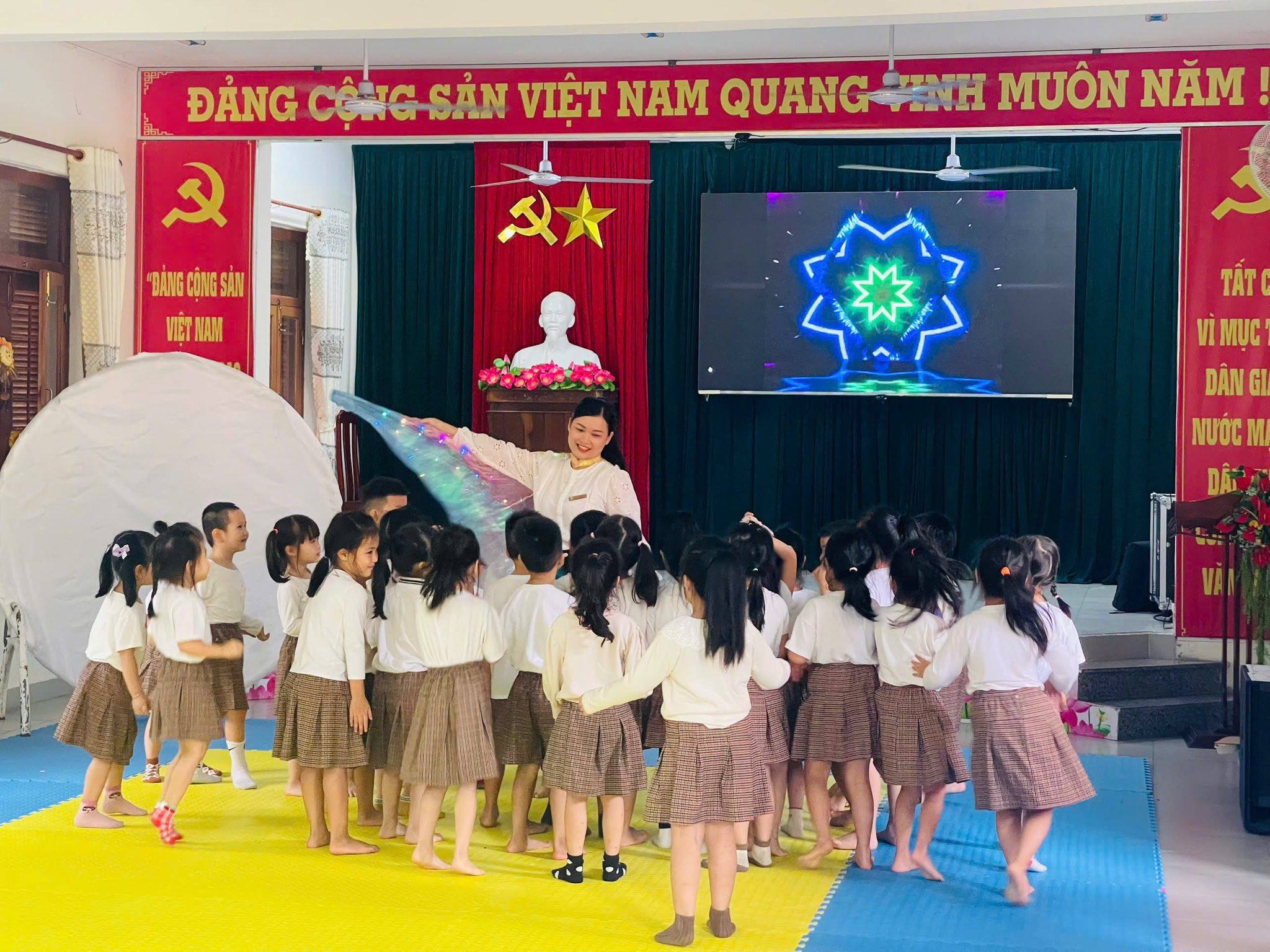 anh tin bai